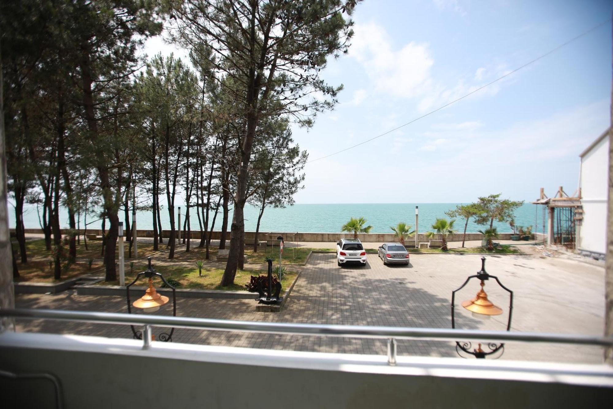 Green House Hotel Kobuleti Extérieur photo