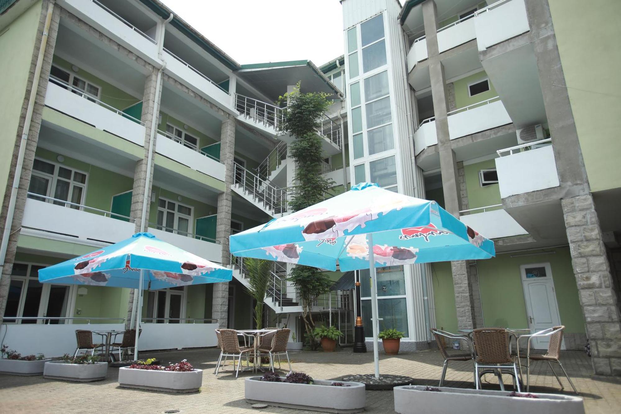 Green House Hotel Kobuleti Extérieur photo